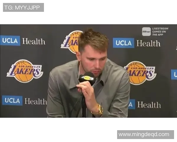 镜头回顾：东契奇这一幕令人泪目